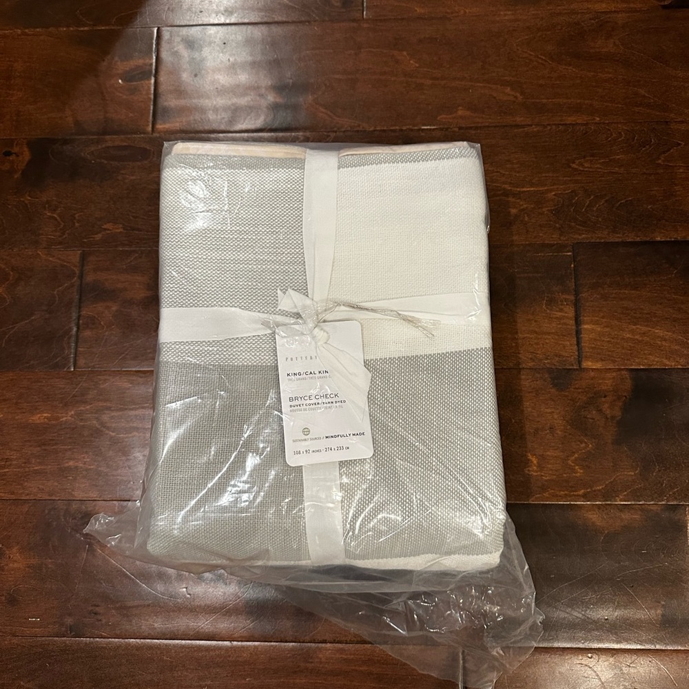 NWT Pottery Barn Bryce Checker Duvet